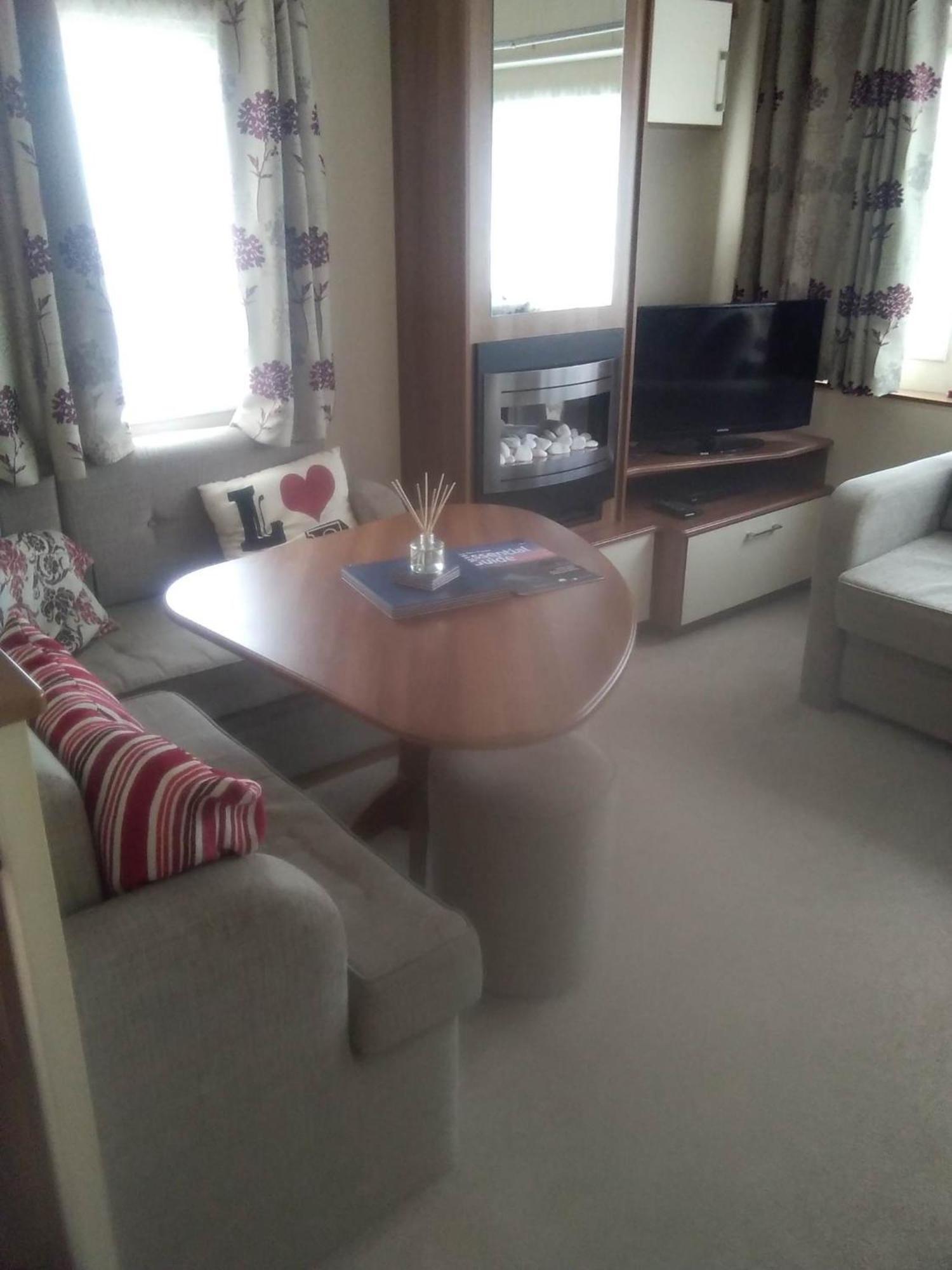 New Forest Caravan, #108 New Milton Bagian luar foto